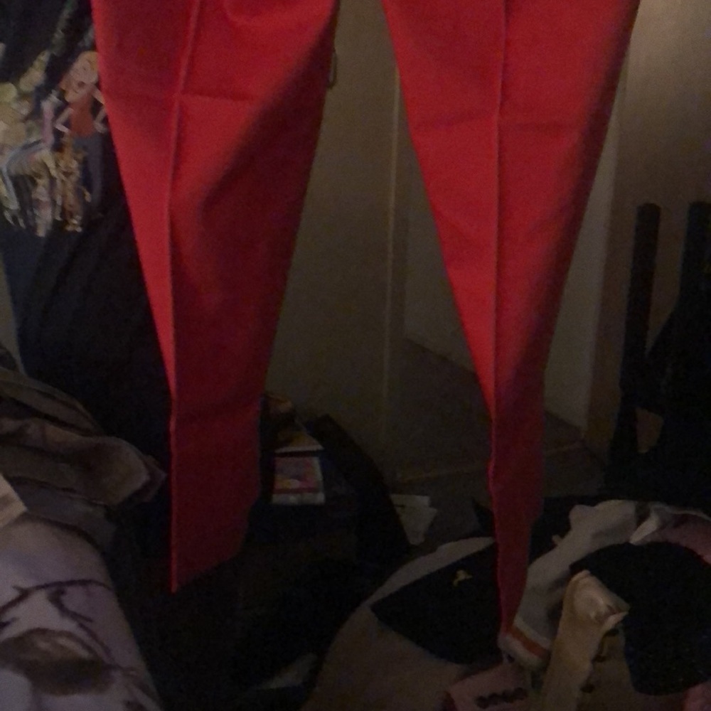 Red pants - Picture 6 of 8